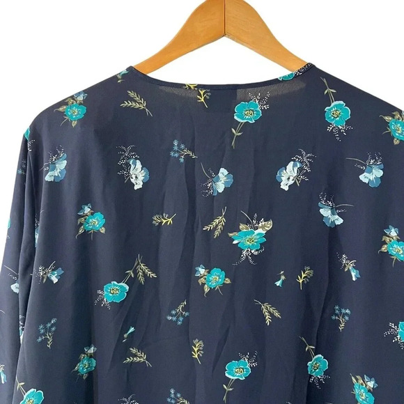 Van Heusen Blouse Floral Plus Size XXL Chiffon Ruffle Thin Lightweight Work - Picture 4 of 4